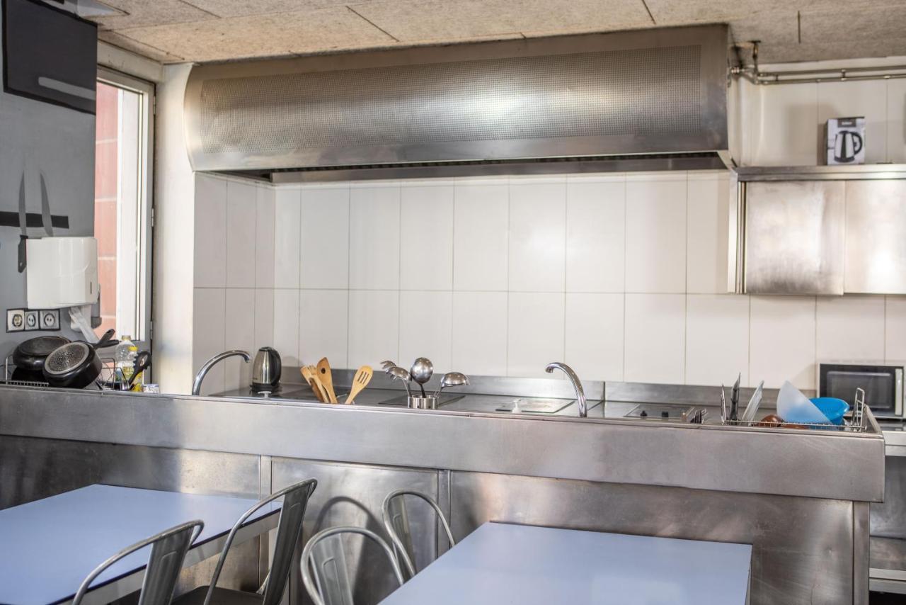 Urbany Hostel Barcelona Luaran gambar