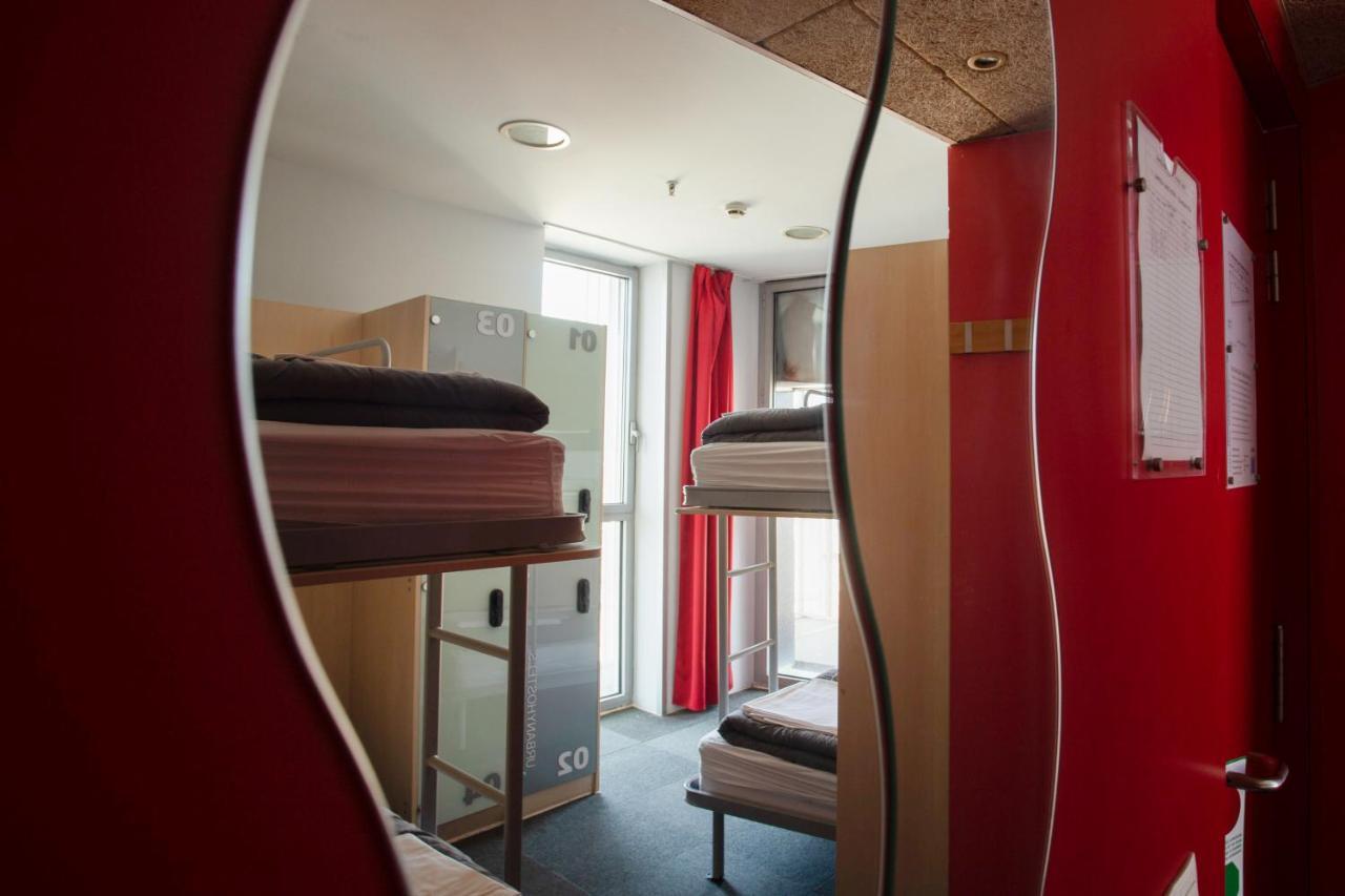 Urbany Hostel Barcelona Luaran gambar
