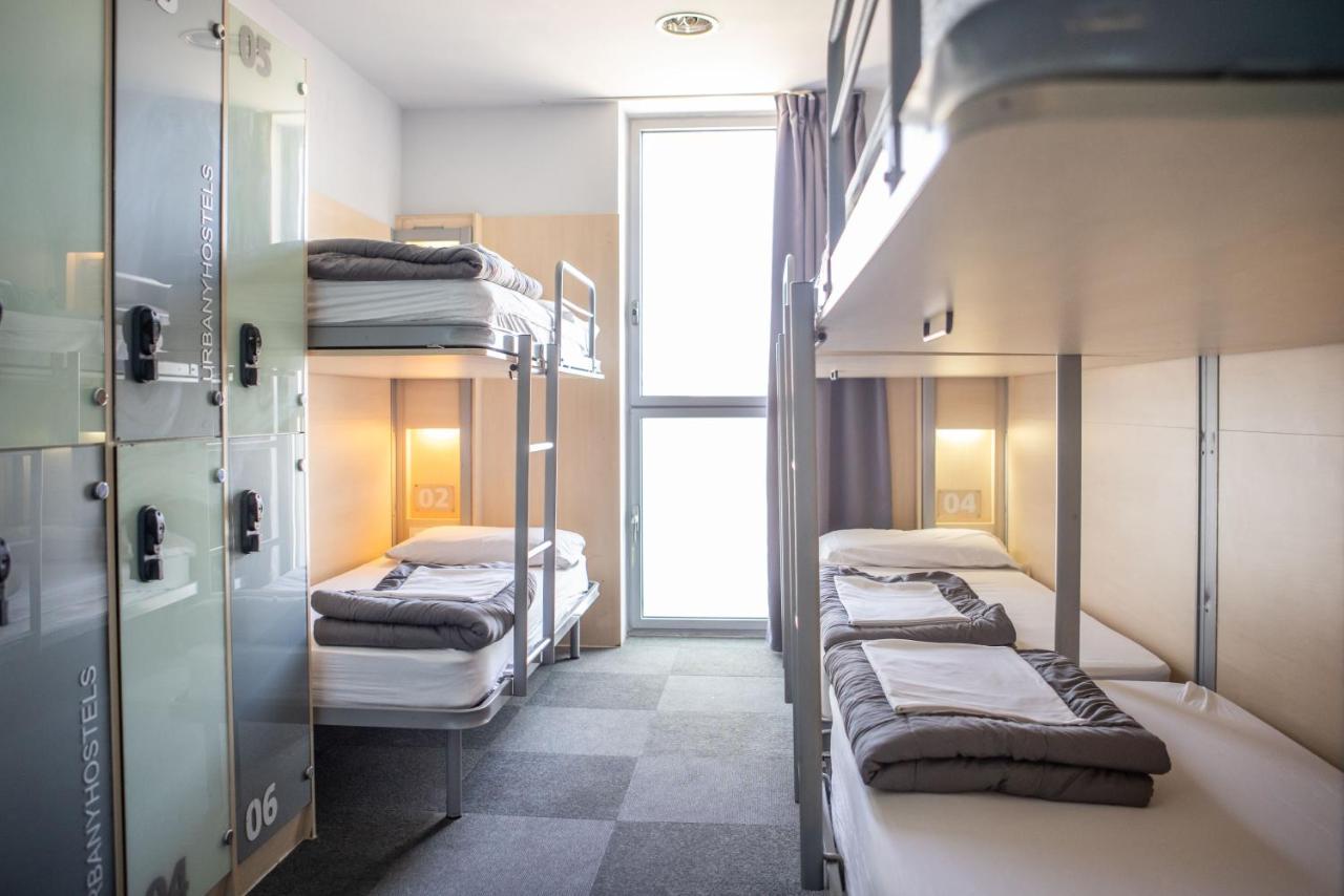 Urbany Hostel Barcelona Luaran gambar