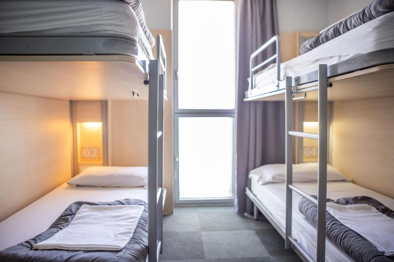 Urbany Hostel Barcelona Luaran gambar