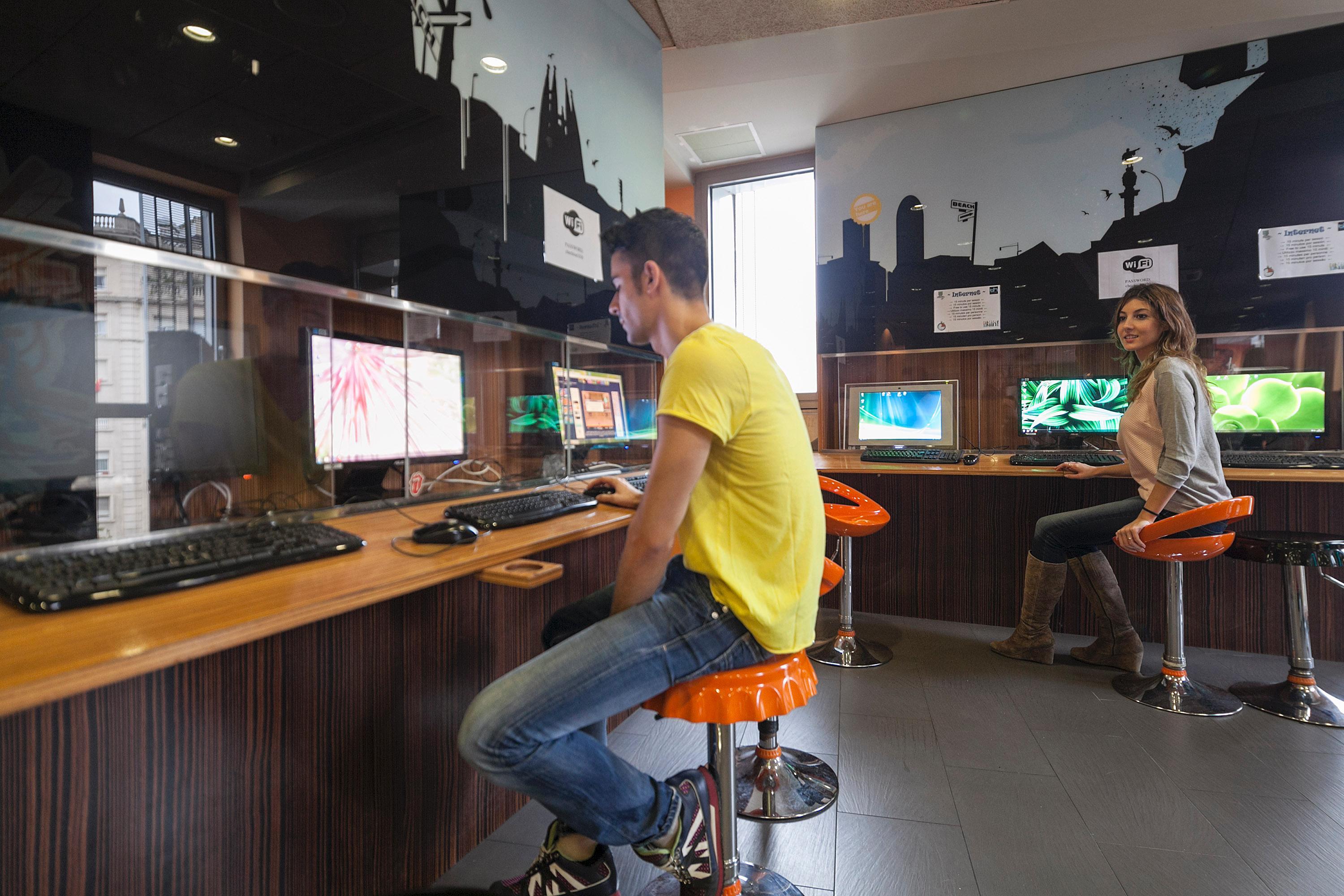 Urbany Hostel Barcelona Luaran gambar